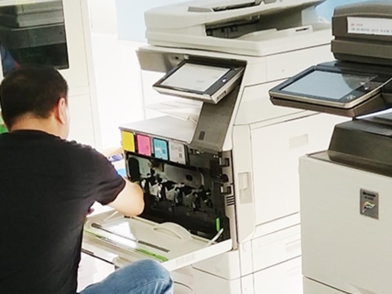 技术团队快速响应